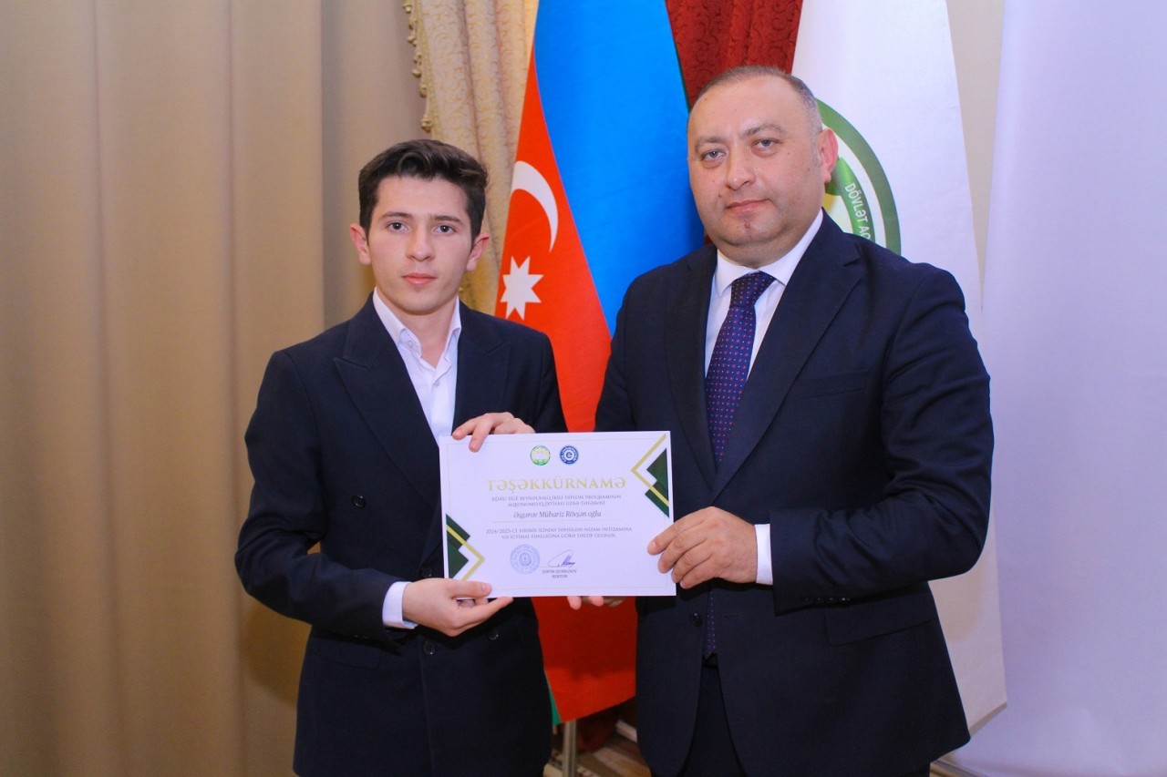 Zəfər Qurbanov Türkiyədə təhsil alacaq tələbələrlə görüşdü - FOTOLAR